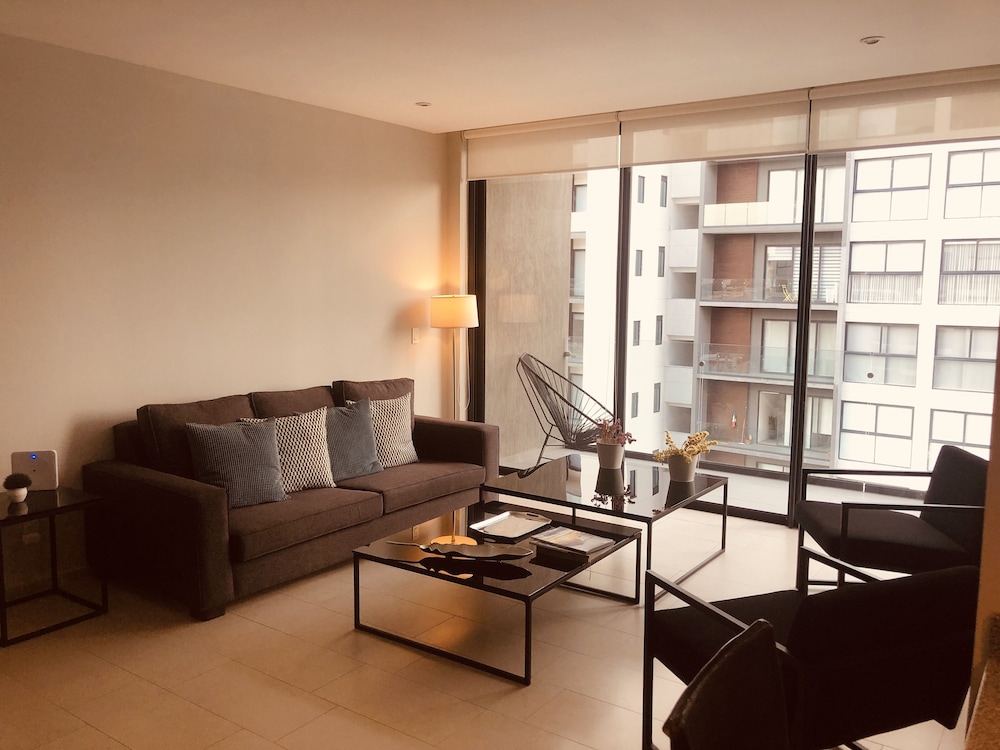 Luxury Apartment, 2 Bedrooms, Terrace, Pool View