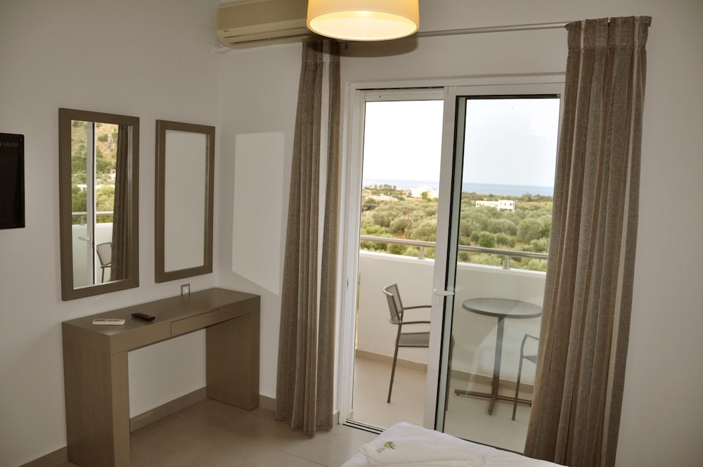 Suite, 1 Bedroom, Sea View photo 2