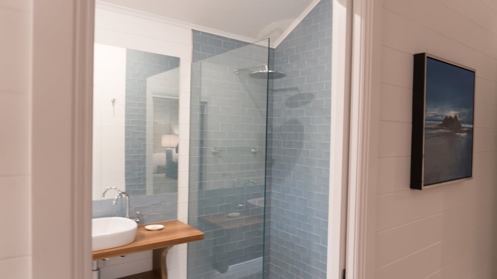Deluxe Apartment, 1 King Bed, Garden View, Mezzanine, photo 6