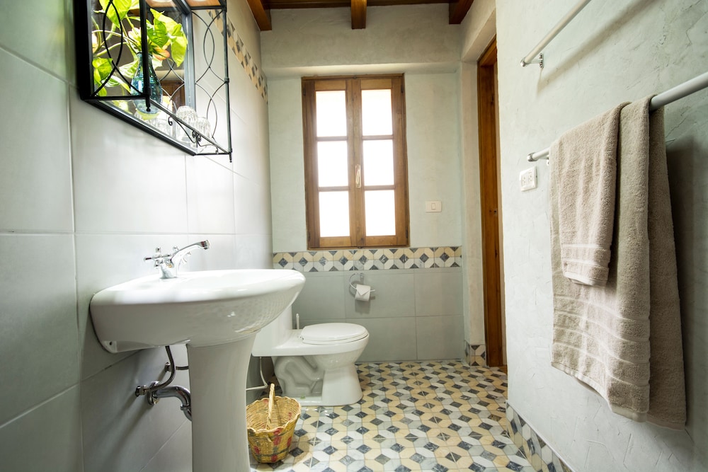 Family Triple Room, 1 Bedroom, Garden View photo 3