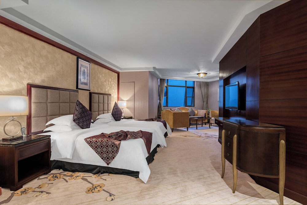 Family Suite, Multiple Beds photo 1