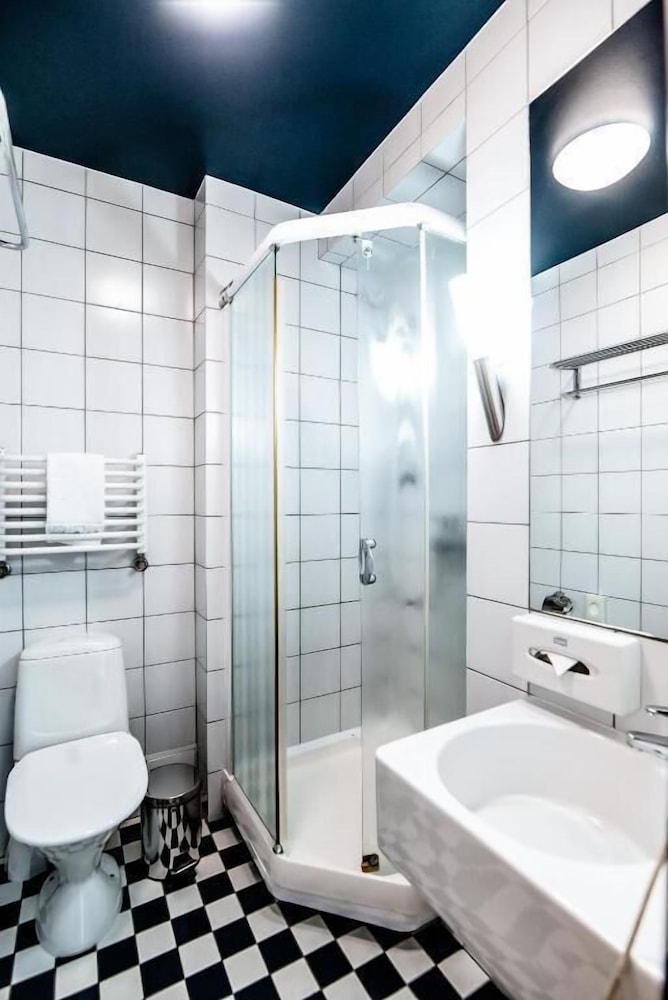 Standard Double or Twin Room - Photo 3