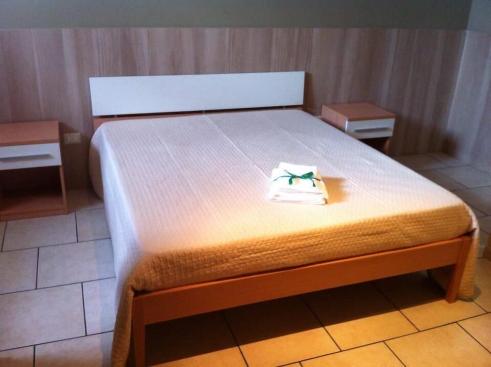 Premium Room, 1 Bedroom, Accessible, Pool View photo 2
