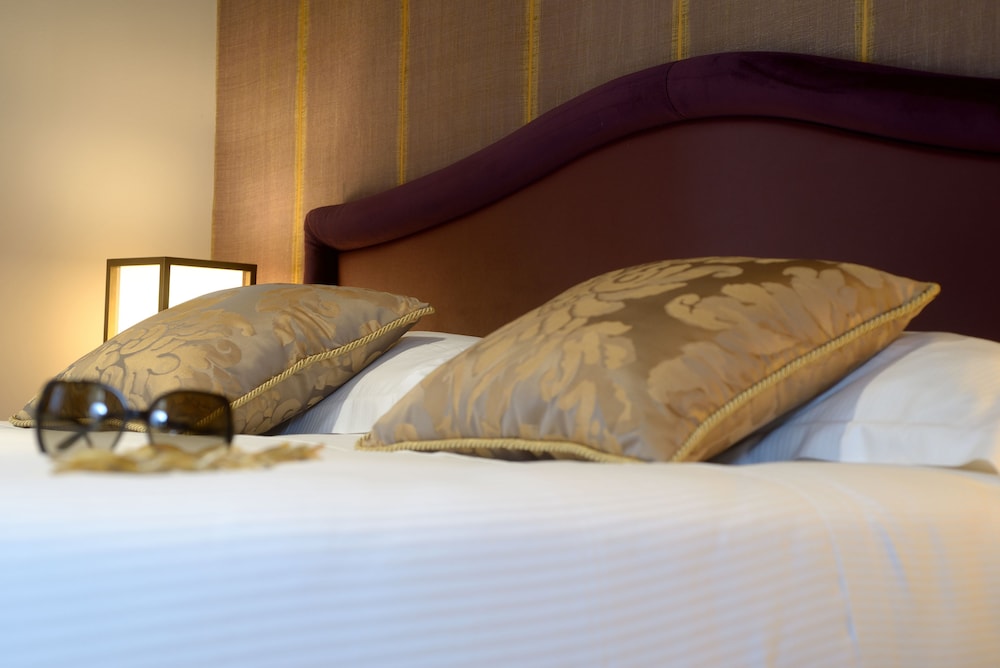 Double or Twin Room photo 3