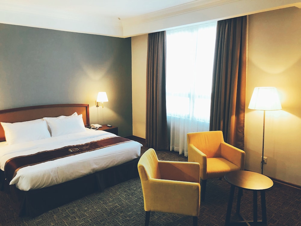 Deluxe Room - Photo 2