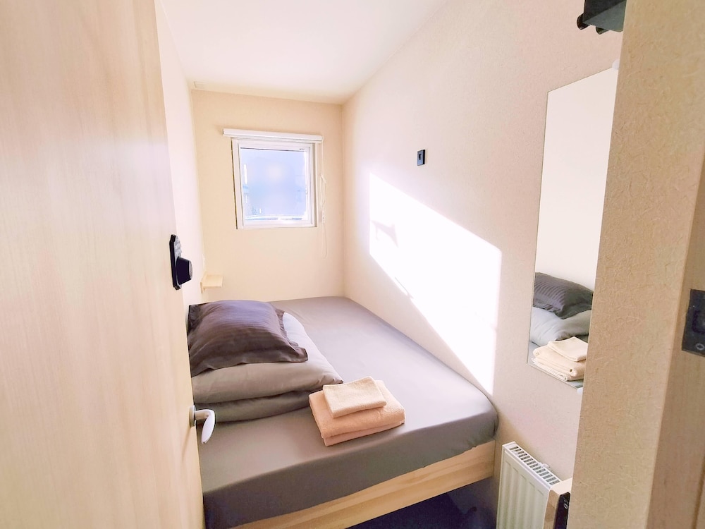 Economy Cabin