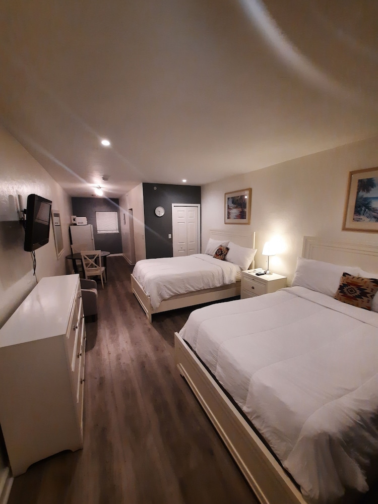 Premier Room