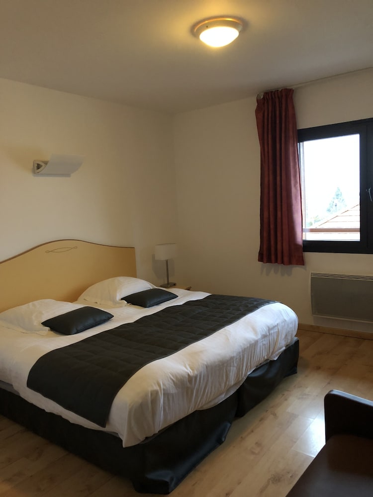 Standard Room photo 1