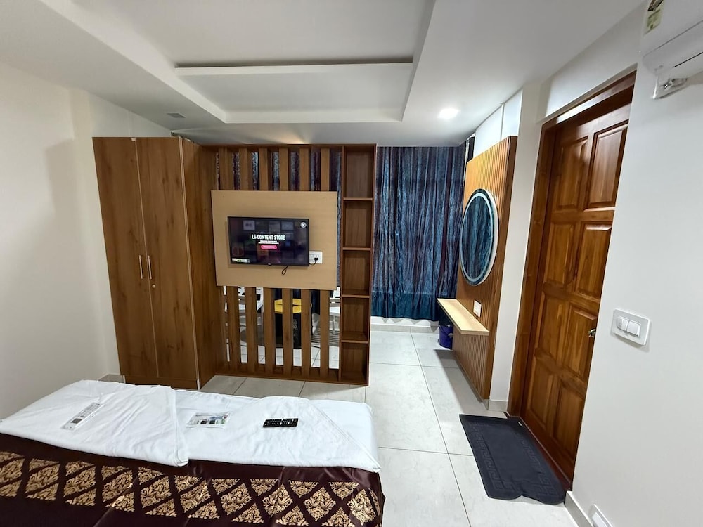 Deluxe Suite photo 2
