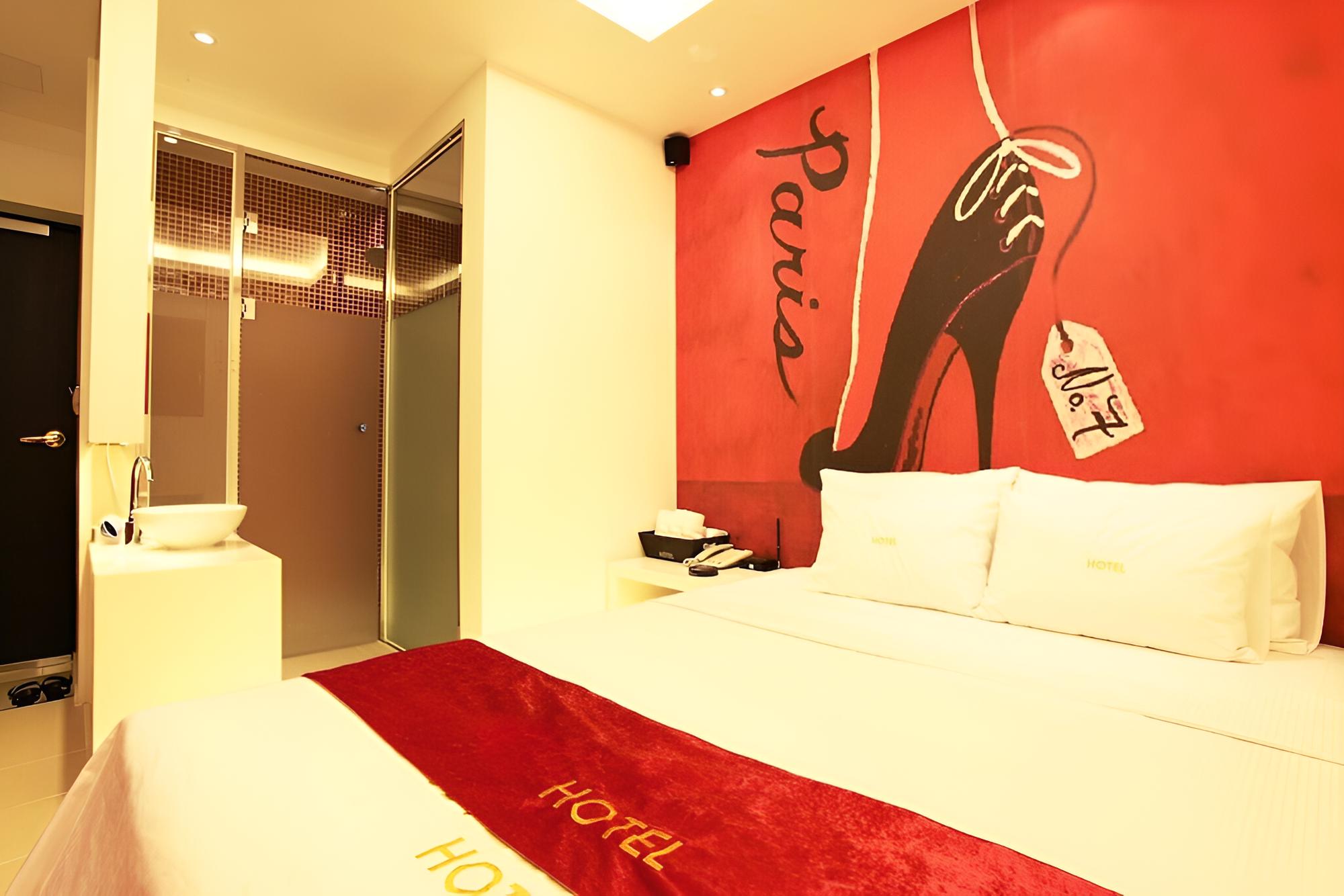 Room (Standard room (available for watching) - Photo 5
