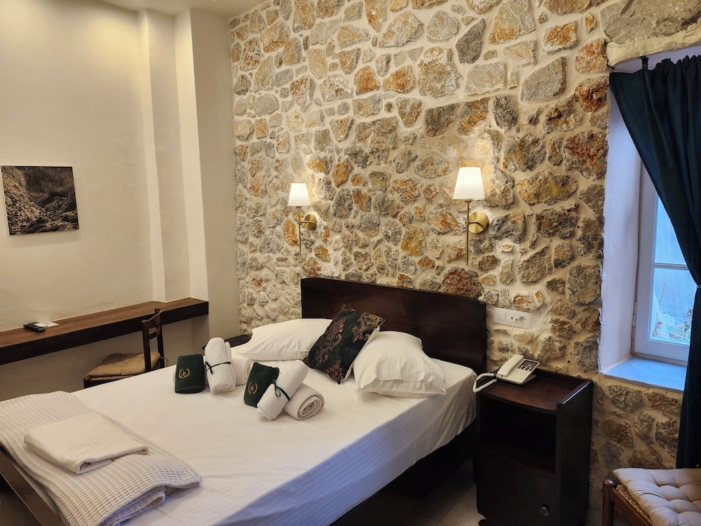 Design Room, 1 Double Bed, City View photo 1