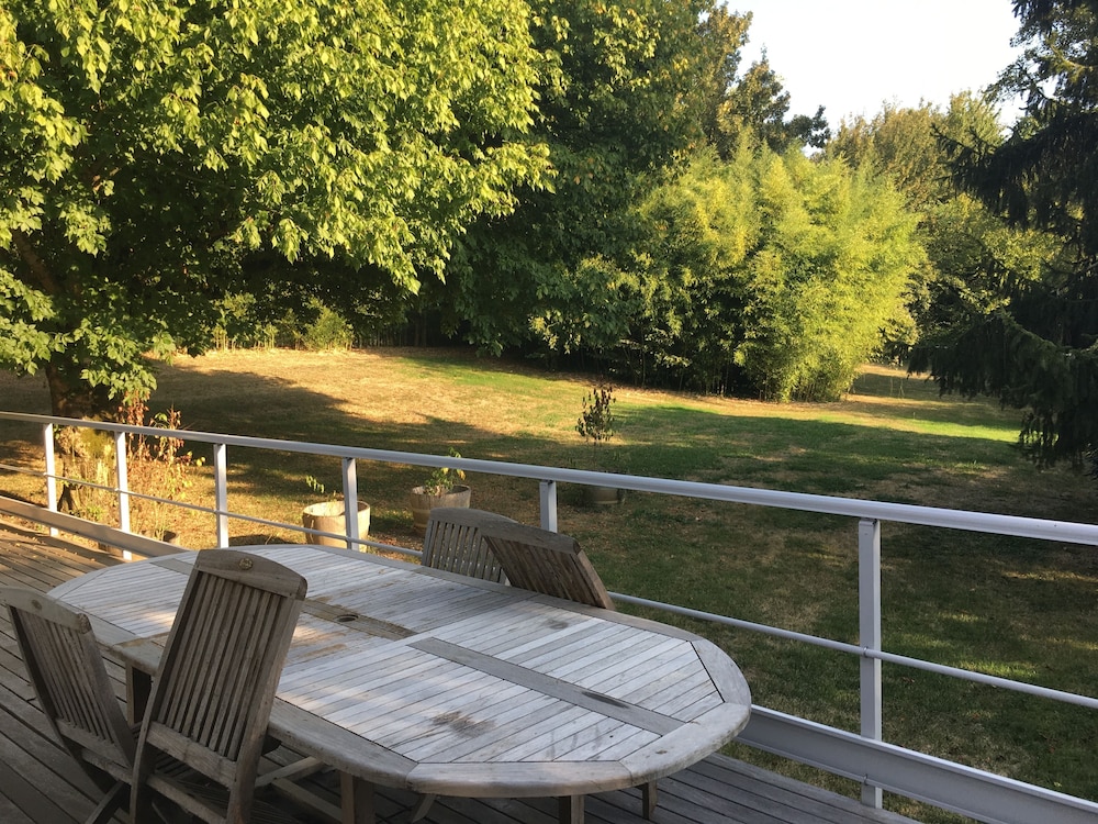 House, Ensuite, Garden View photo 2