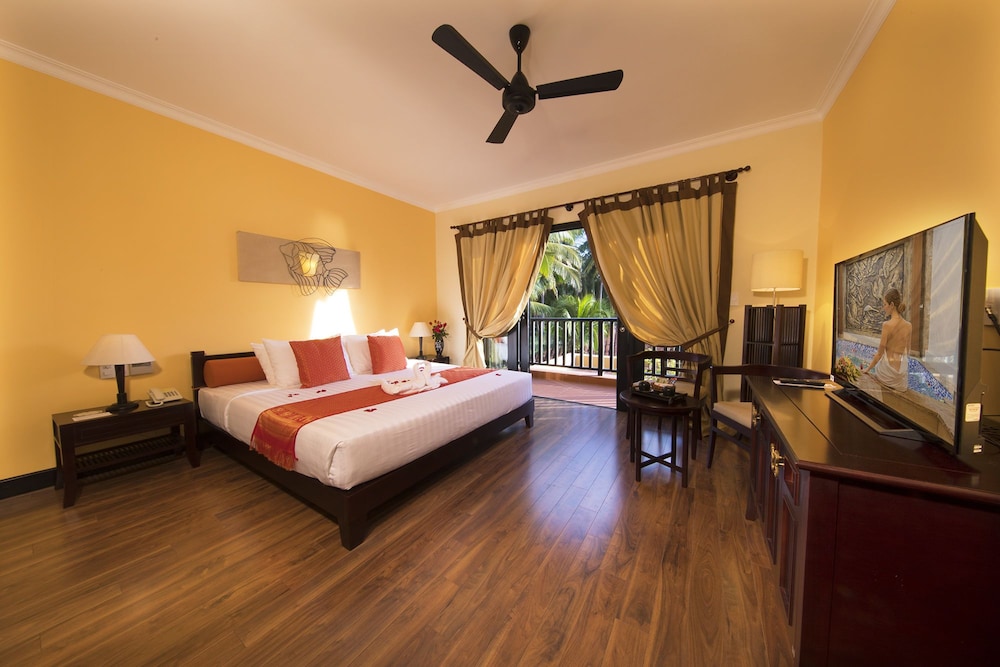 Deluxe Room, 1 Double or 2 Twin Beds, Garden View - Photo 7