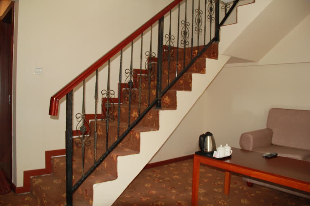 Loft Room photo 2