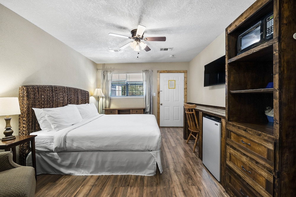 Standard Room photo 3