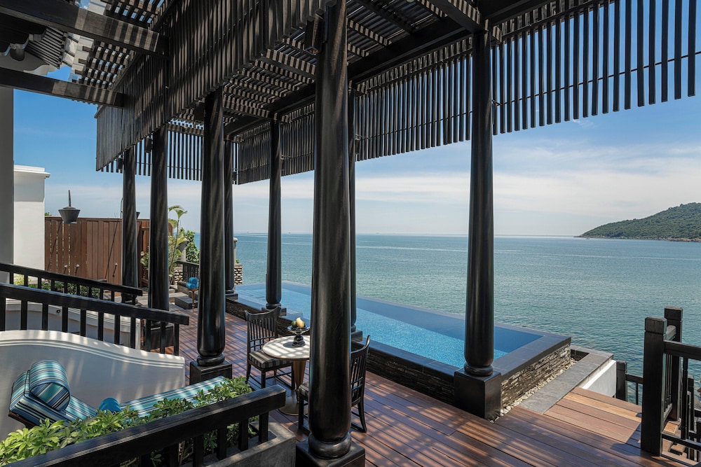 Room, 1 Bedroom (Seaside, On The Rocks)