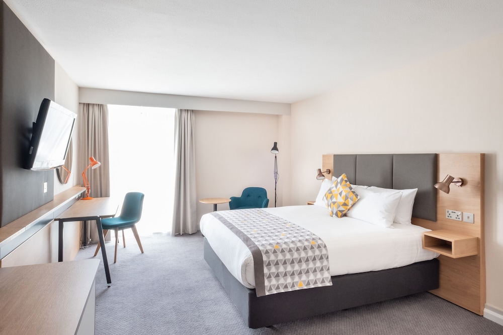 Suite, 1 Bedroom (Super) - Photo 3