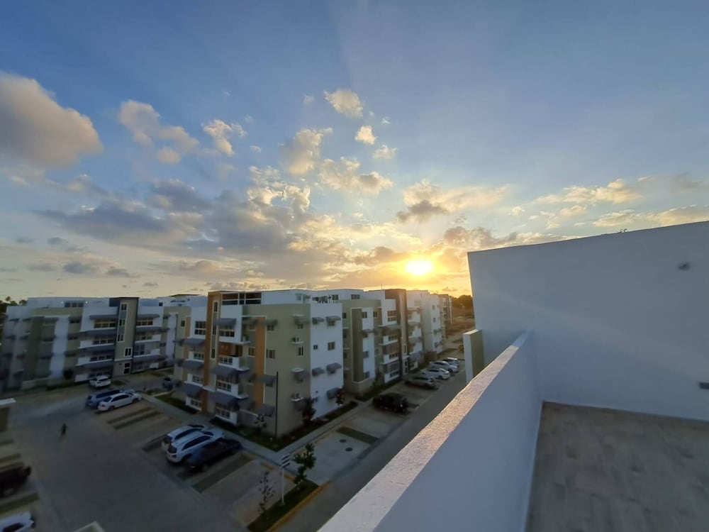 Apartment, 4 Bedrooms, Accessible, Smoking photo 2