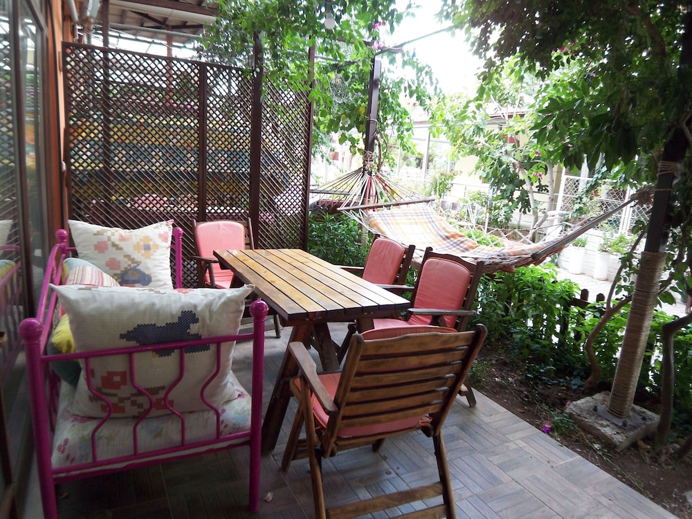Deluxe Apartment, 1 Bedroom, Ground Floor photo 3