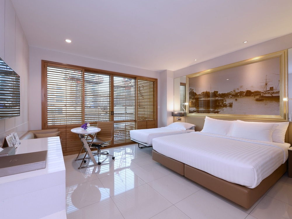 Deluxe Room with 1 Extra Bed