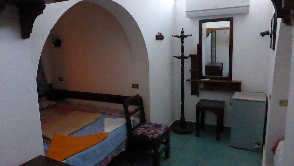Classic Room, Multiple Beds, Non Smoking photo 1