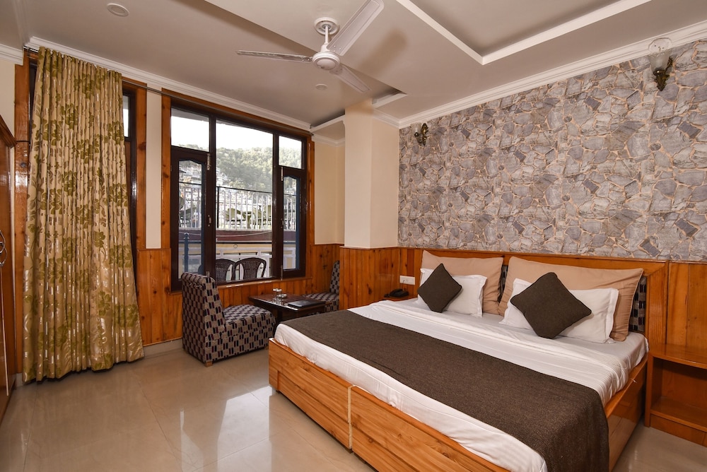Deluxe Room - Photo 1