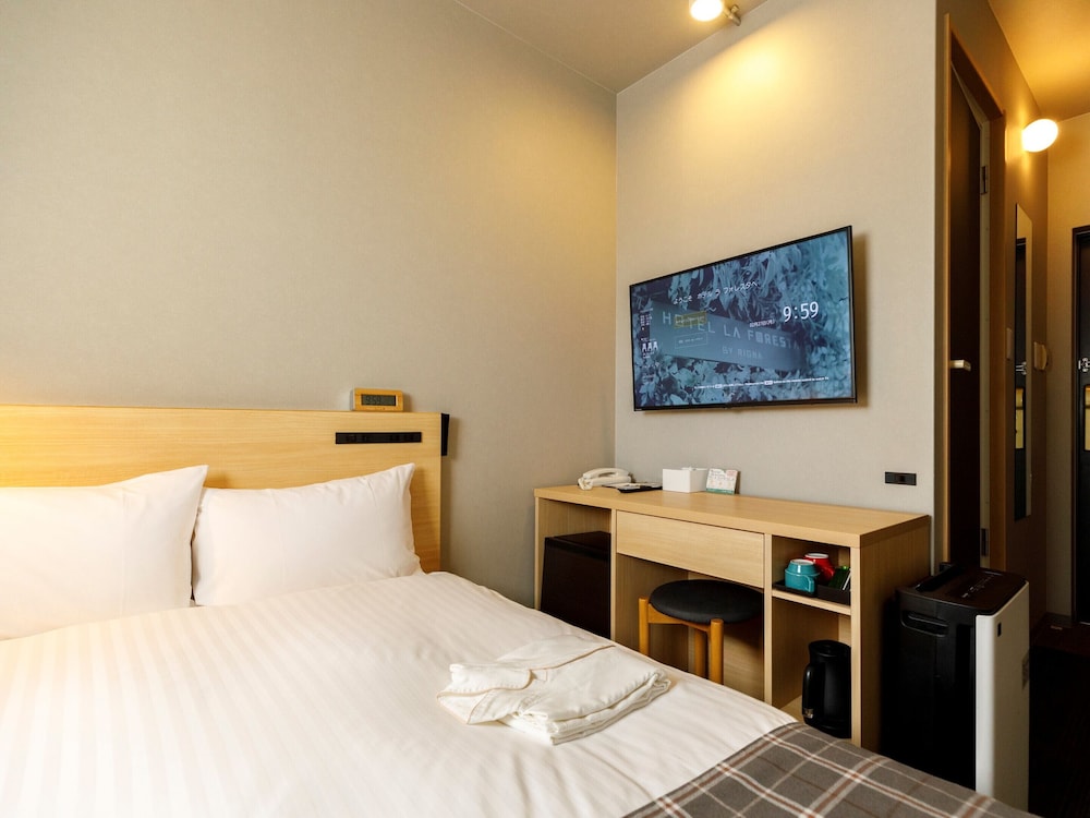 Semi Double Room, Smoking (Electric Cigarette Only) photo 1