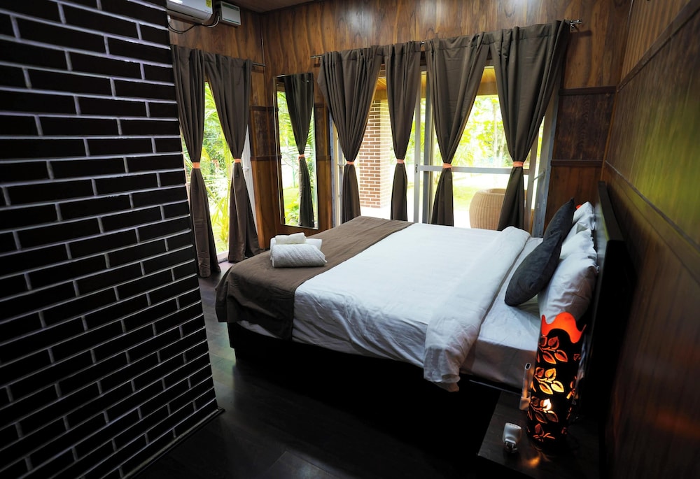 Royal Villa photo 1