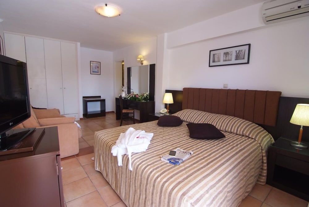 Double Room, Mountain View - Photo 18