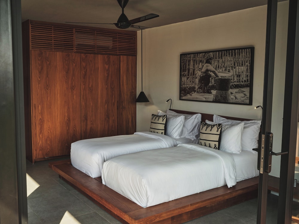 Luxury Villa, Multiple Beds, Beach View photo 1