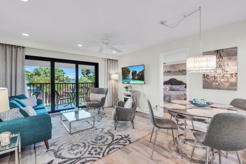 Premium Condo, 2 Bedrooms, Balcony, Resort View