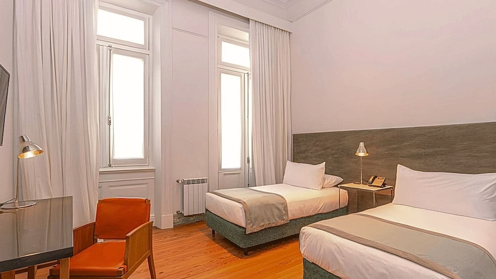Superior Suite, 2 Twin Beds photo 1