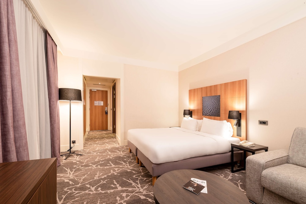 Premium Room, Golf View - Photo 7