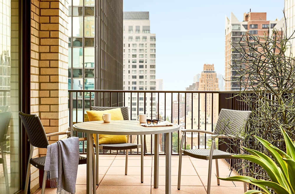 Suite, 2 Queen Beds, Terrace