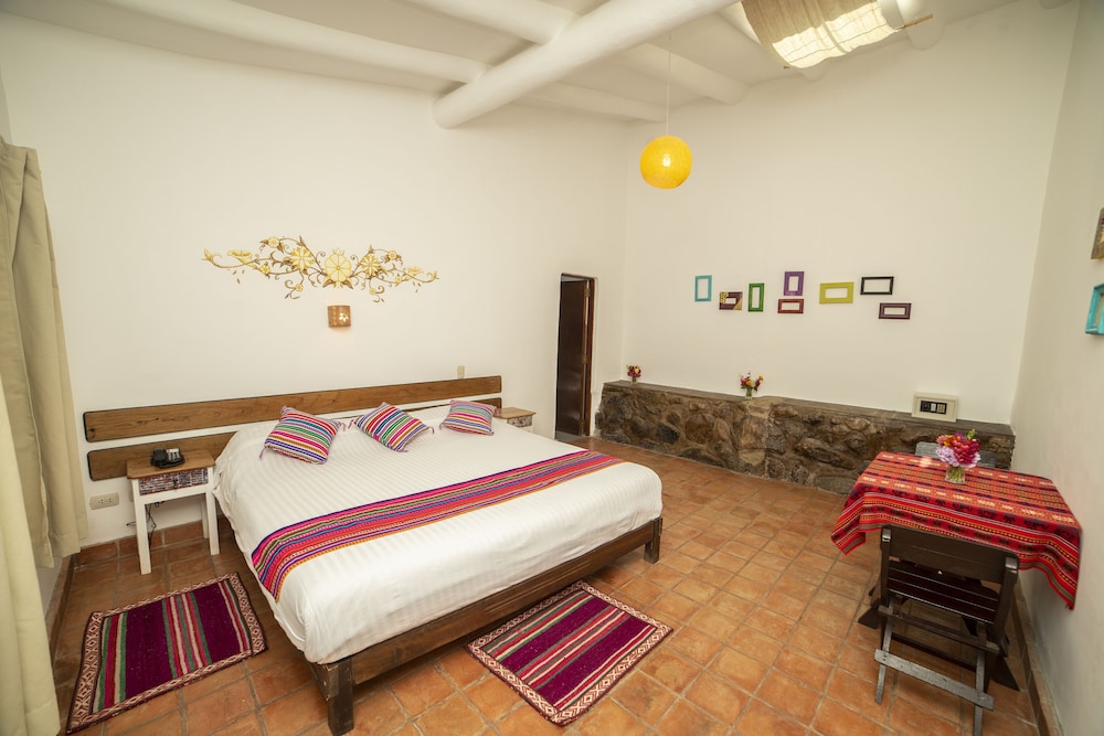 Classic Double Room, 1 King Bed photo 2