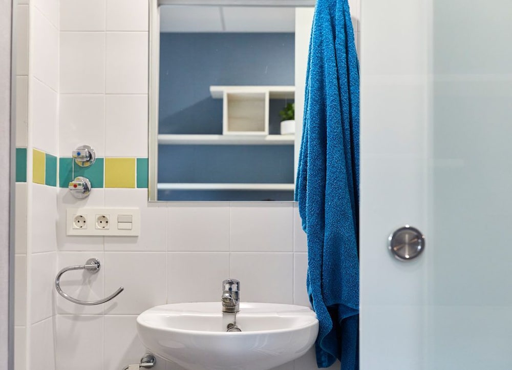Single Room photo 3