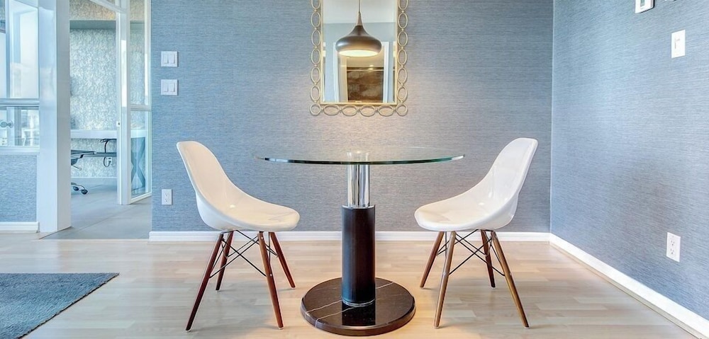 Executive 1-Bedroom Suite (1 Queen)