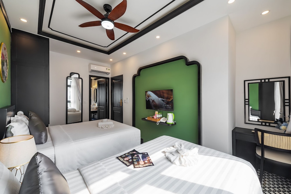 Deluxe Triple Room - Photo 5