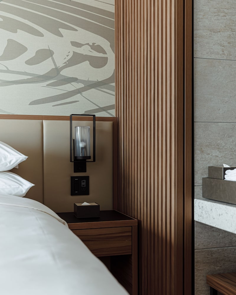 Deluxe Room - Photo 2