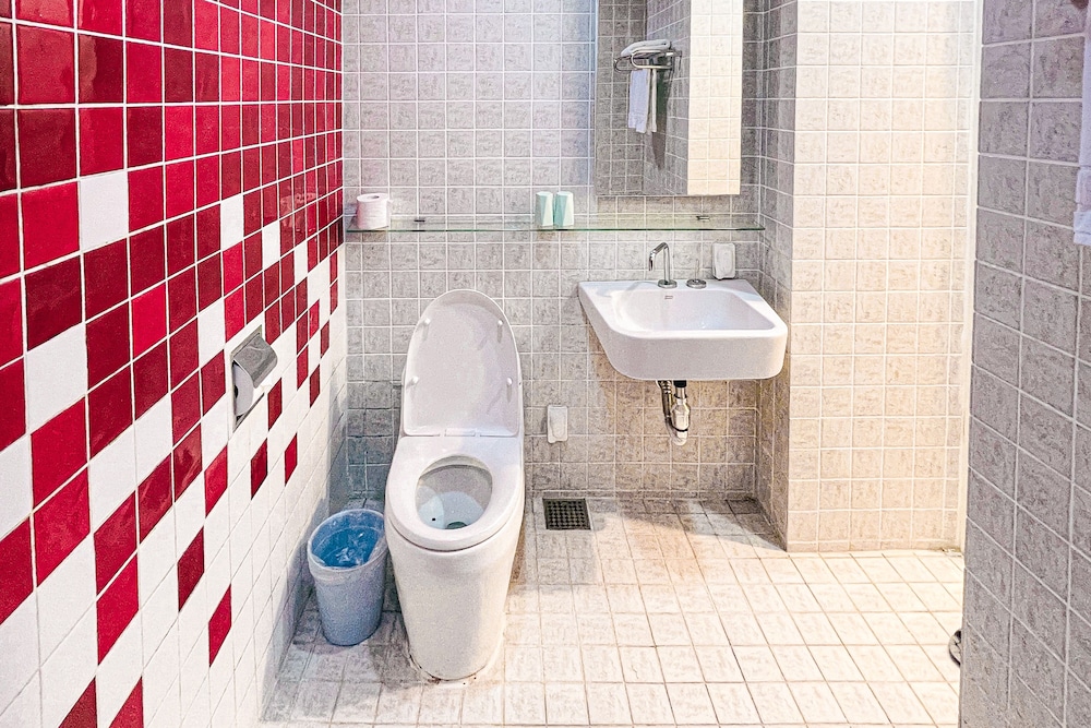 City Deluxe Twin for 3 people (Provided a cup of Americano per stay) - Photo 4