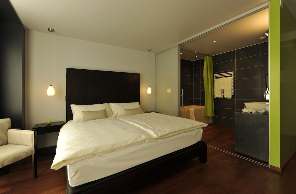Double Room  "Du Jardin" , 1st Floor