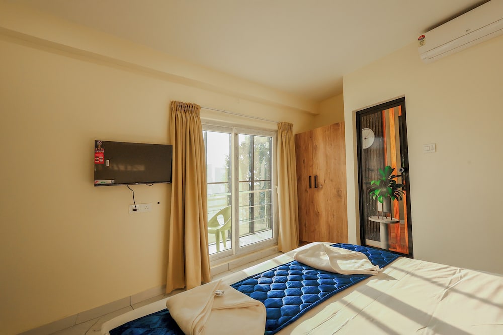 Premium Triple Room, Balcony