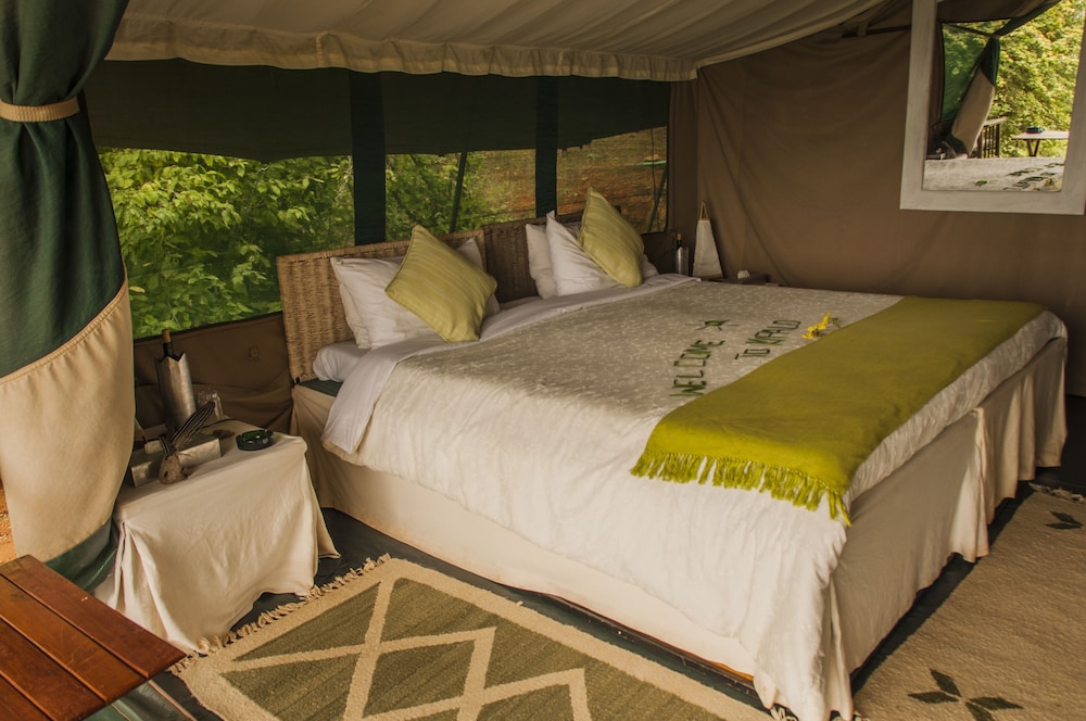 Double or Twin Room, Hill View (Tented Accommodation) photo 2