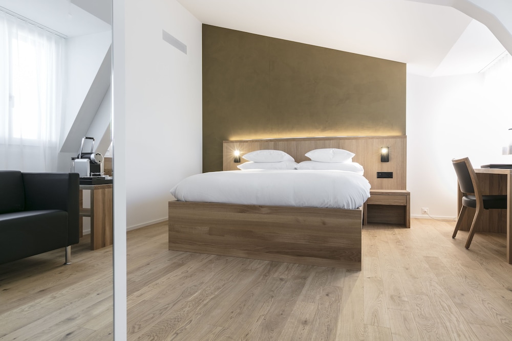 Deluxe - Double Room, Air Condition photo 2