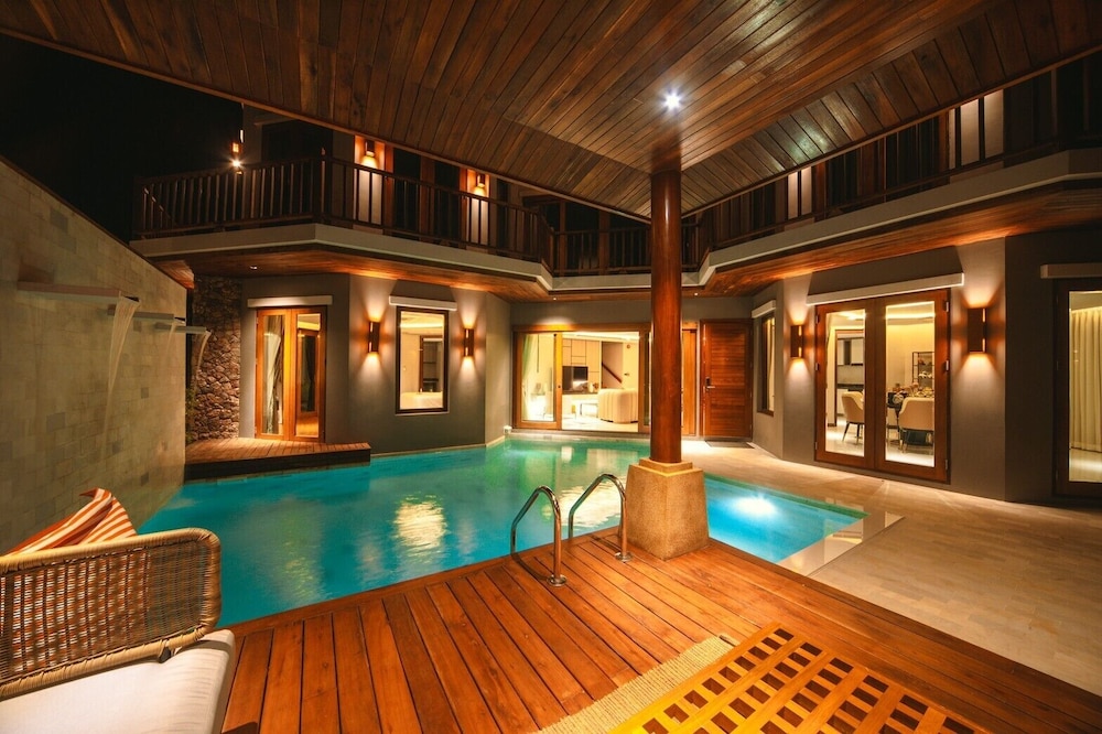 Family Pool Villa 3 Bedrooms with Sauna