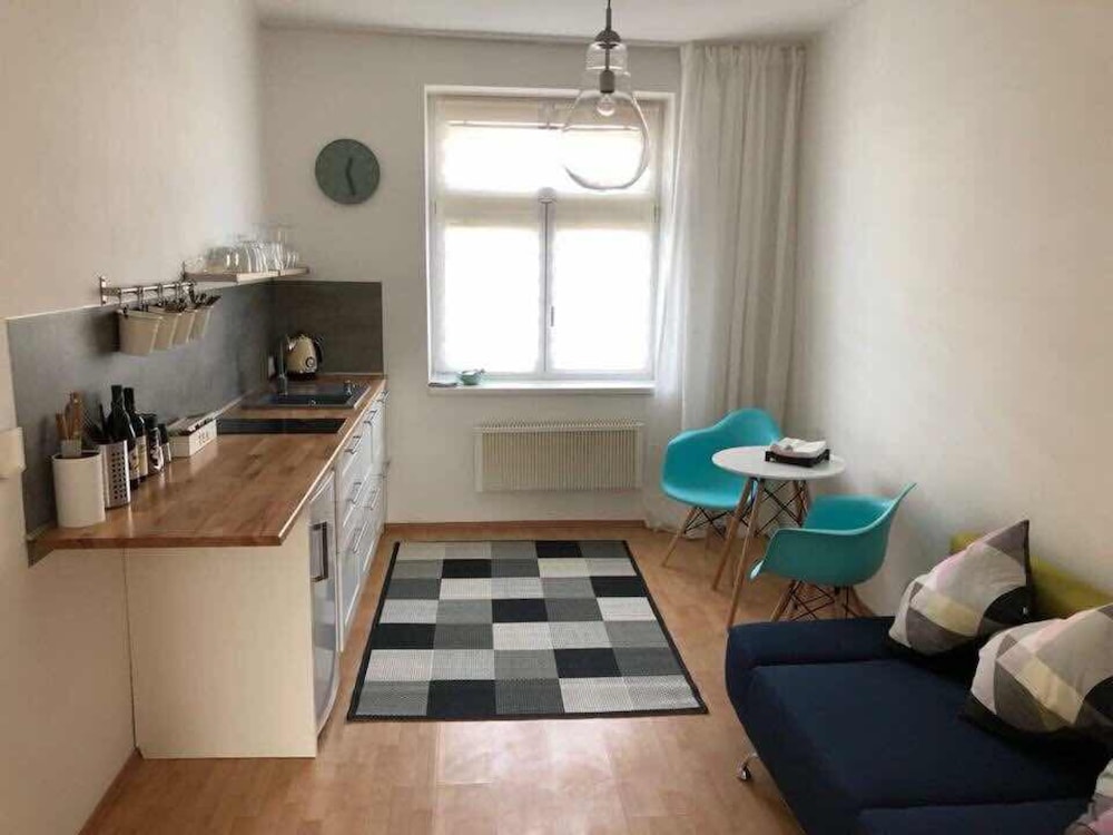 Executive Suite, 1 Bedroom, Kitchen, Garden View photo 3