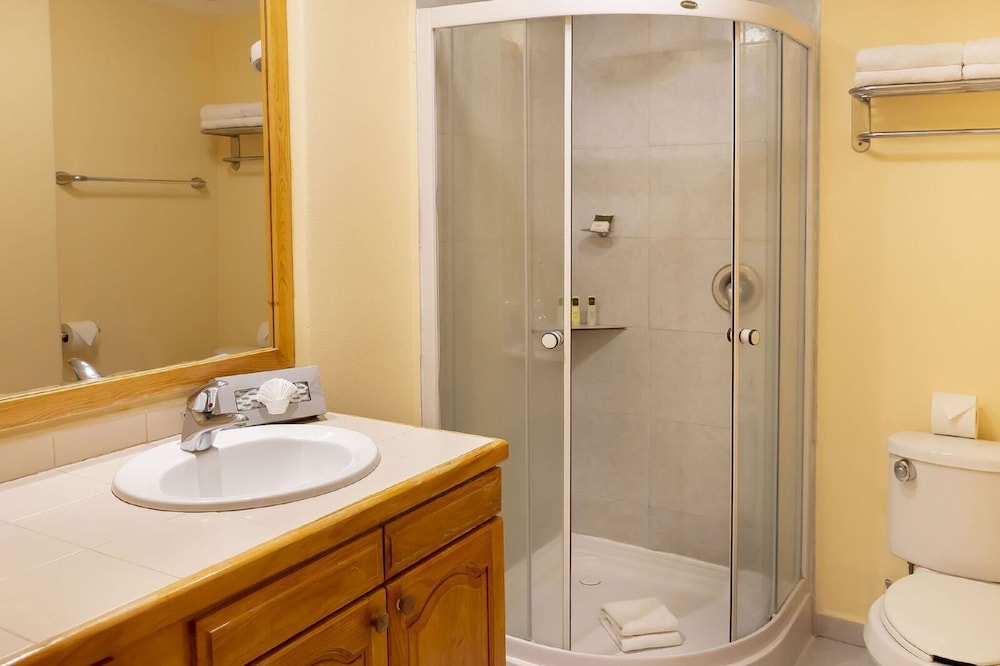 Two Bedroom Suite photo 2