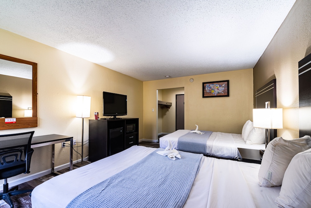 Standard Room, Non Smoking - Photo 1