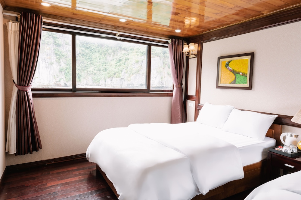 Deluxe Double Room Single Use, Non Smoking photo 3