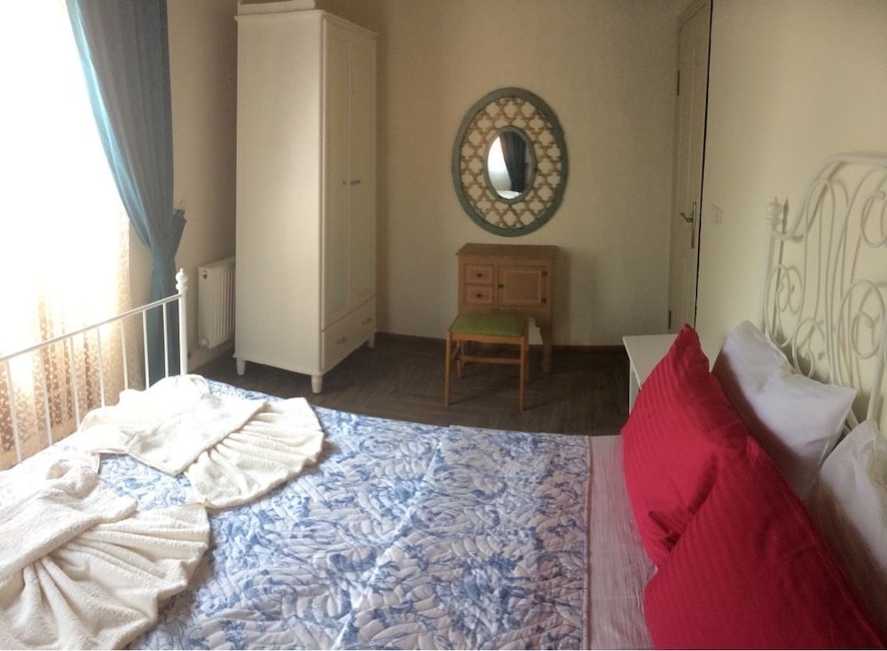 Suite, 1 Bedroom photo 1